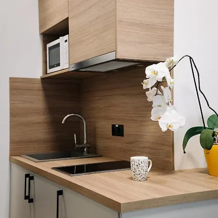 Vibrant Studios, - Sk Apartment