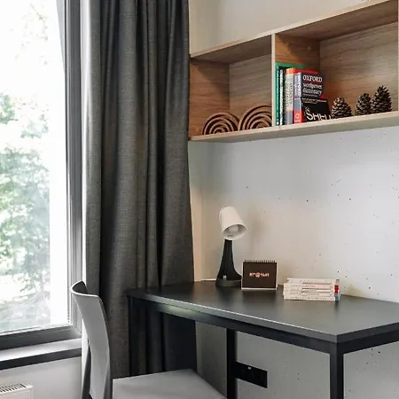 Vibrant Studios, - Sk Apartment *